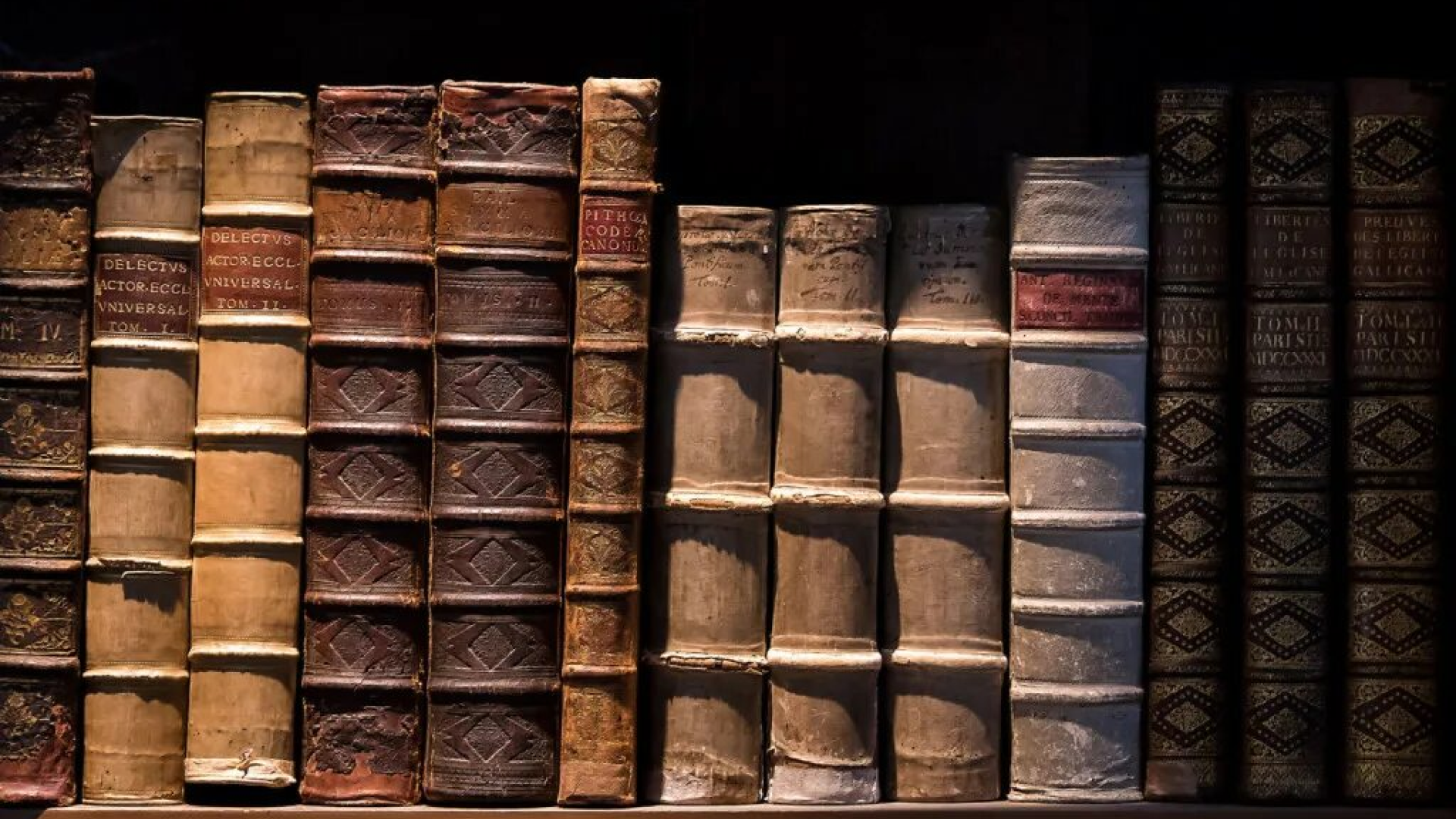 Семинар-практикум «Книжные переплеты: атрибуция, классификация, описание»